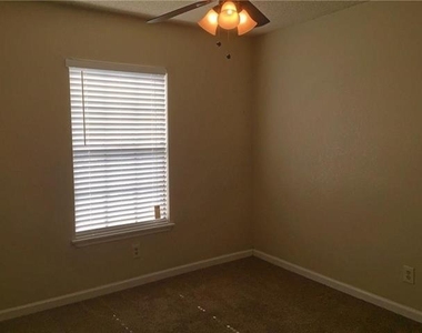 4513 Keys Drive - Photo Thumbnail 11