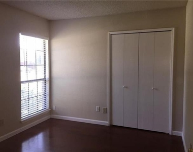 4513 Keys Drive - Photo Thumbnail 13