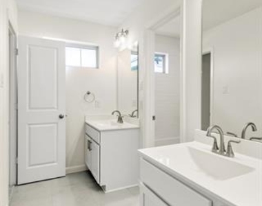 1424 Bettolo Drive - Photo Thumbnail 18