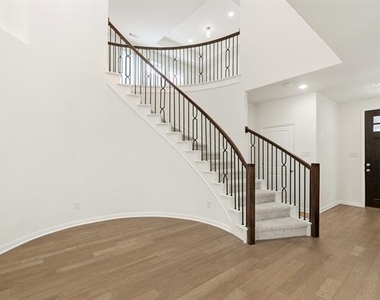 1424 Bettolo Drive - Photo Thumbnail 2