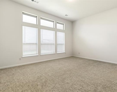 1424 Bettolo Drive - Photo Thumbnail 10