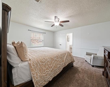 6244 Melinda Drive - Photo Thumbnail 14