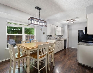 6244 Melinda Drive - Photo Thumbnail 12