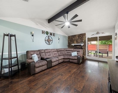 6244 Melinda Drive - Photo Thumbnail 7