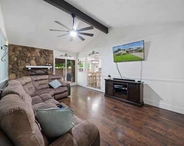 6244 Melinda Drive - Photo Thumbnail 5