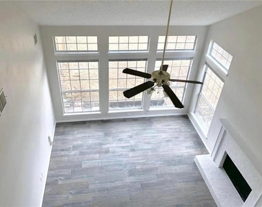 11112 Newport Drive - Photo Thumbnail 14
