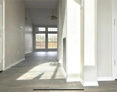 11112 Newport Drive - Photo Thumbnail 22