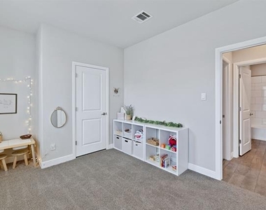 120 Tanager Drive - Photo Thumbnail 17