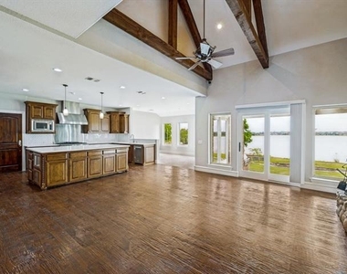 5975 Diamond Spur - Photo Thumbnail 6