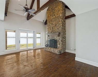 5975 Diamond Spur - Photo Thumbnail 7