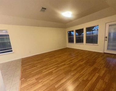 3608 Cottonwood Road - Photo Thumbnail 2