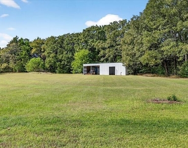 8009 Wood Lane - Photo Thumbnail 28