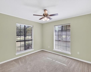8009 Wood Lane - Photo Thumbnail 21