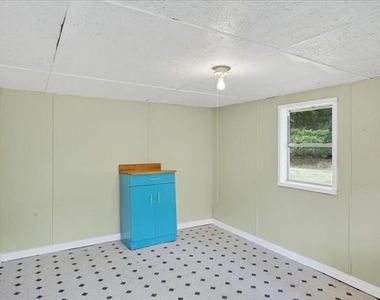 8009 Wood Lane - Photo Thumbnail 25