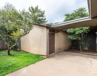 4925 Greenslope Drive - Photo Thumbnail 30