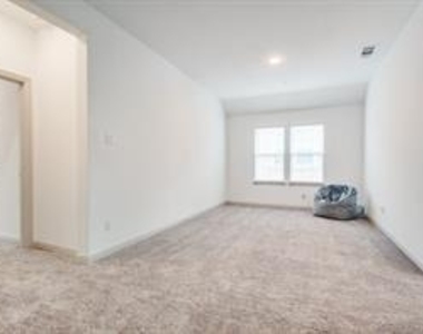12912 Leopold Trail - Photo Thumbnail 17