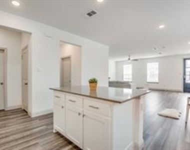 12912 Leopold Trail - Photo Thumbnail 12