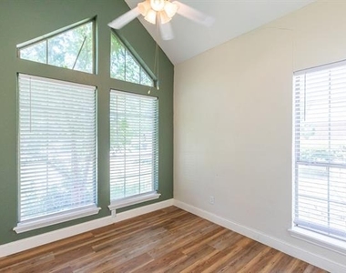 3873 Purdue Lane - Photo Thumbnail 18