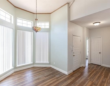 3873 Purdue Lane - Photo Thumbnail 10