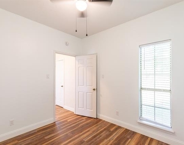 3873 Purdue Lane - Photo Thumbnail 17