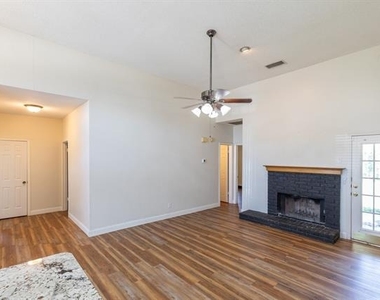 3873 Purdue Lane - Photo Thumbnail 3