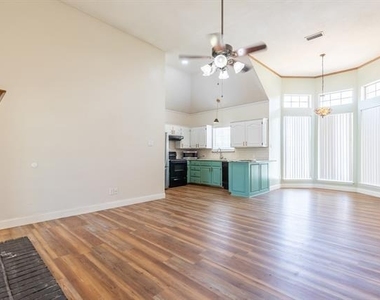 3873 Purdue Lane - Photo Thumbnail 5