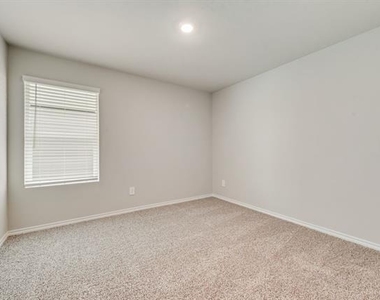 229 Cal Ford Drive - Photo Thumbnail 11