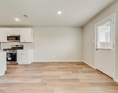 229 Cal Ford Drive - Photo Thumbnail 6