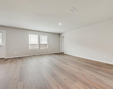 229 Cal Ford Drive - Photo Thumbnail 3