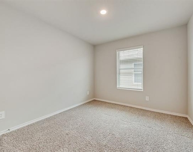 229 Cal Ford Drive - Photo Thumbnail 13