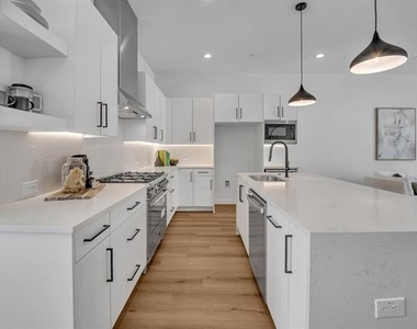 3612 San Jacinto - Photo Thumbnail 6