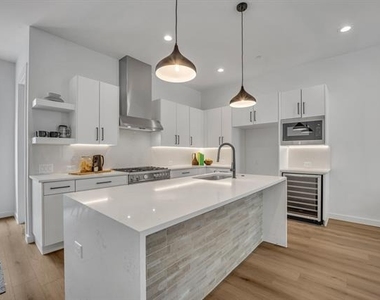 3612 San Jacinto - Photo Thumbnail 3