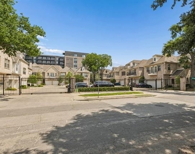 15 Stonebriar Court - Photo Thumbnail 20