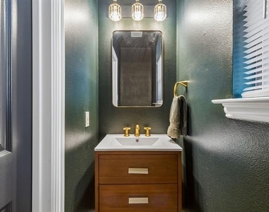 15 Stonebriar Court - Photo Thumbnail 18