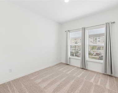 4532 Tripp Street - Photo Thumbnail 16