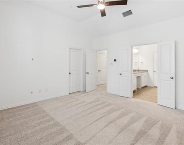 4532 Tripp Street - Photo Thumbnail 13