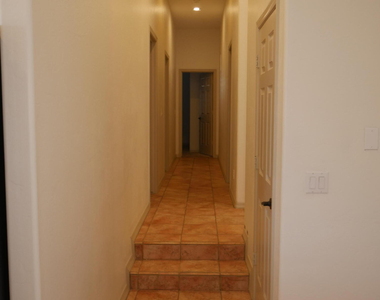 39410 N 26th Street - Photo Thumbnail 7
