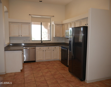 39410 N 26th Street - Photo Thumbnail 6