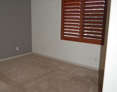 39410 N 26th Street - Photo Thumbnail 22