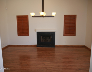39410 N 26th Street - Photo Thumbnail 9