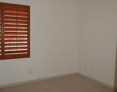 39410 N 26th Street - Photo Thumbnail 21