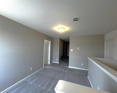 1405 Escondido Drive - Photo Thumbnail 10