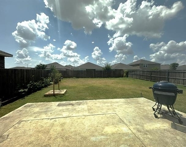 1405 Escondido Drive - Photo Thumbnail 29