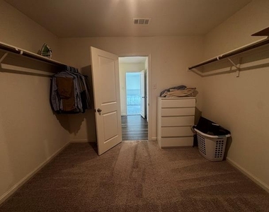 1405 Escondido Drive - Photo Thumbnail 17