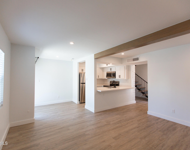 4310 N 78th Street - Photo Thumbnail 2
