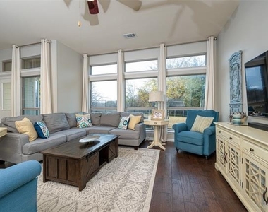 360 Falstaff Drive - Photo Thumbnail 17