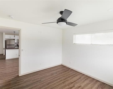 4912 Gaston Avenue - Photo Thumbnail 9