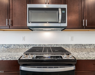 16038 W El Cortez Place - Photo Thumbnail 7