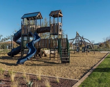 26021 N 23rd Avenue - Photo Thumbnail 26