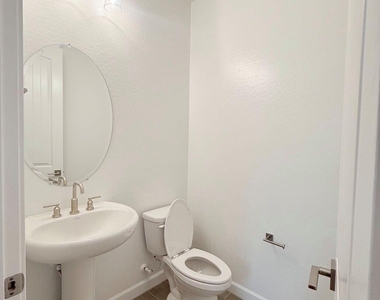 26021 N 23rd Avenue - Photo Thumbnail 19